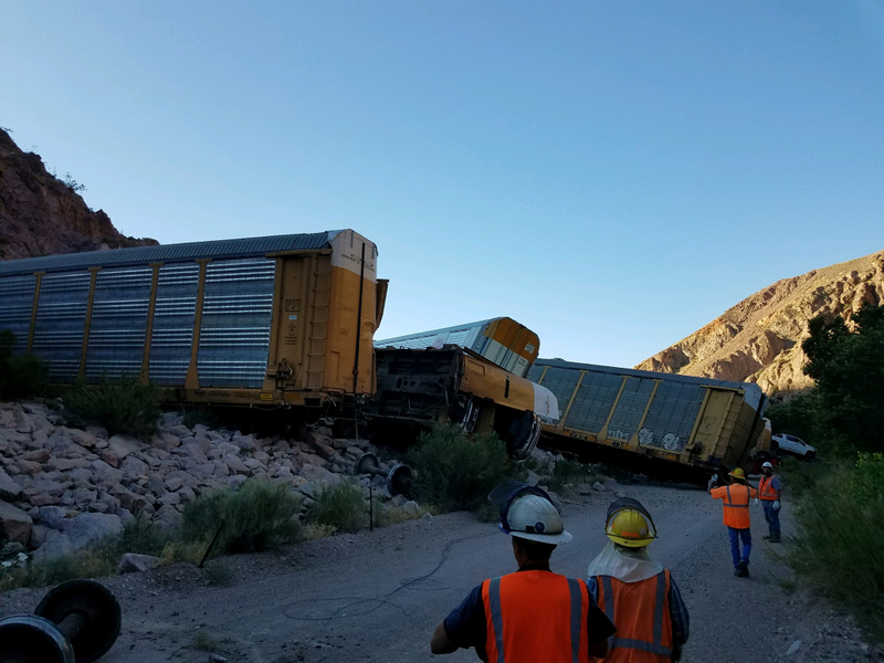 Illustration for article titled Brand New Jeep Gladiators and Chevy Silverados Destroyed After Train Derails in Nevada